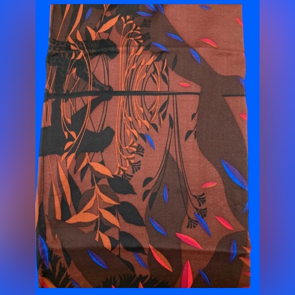 Colorful Leaf Print Scarf - Picture 12 of 13